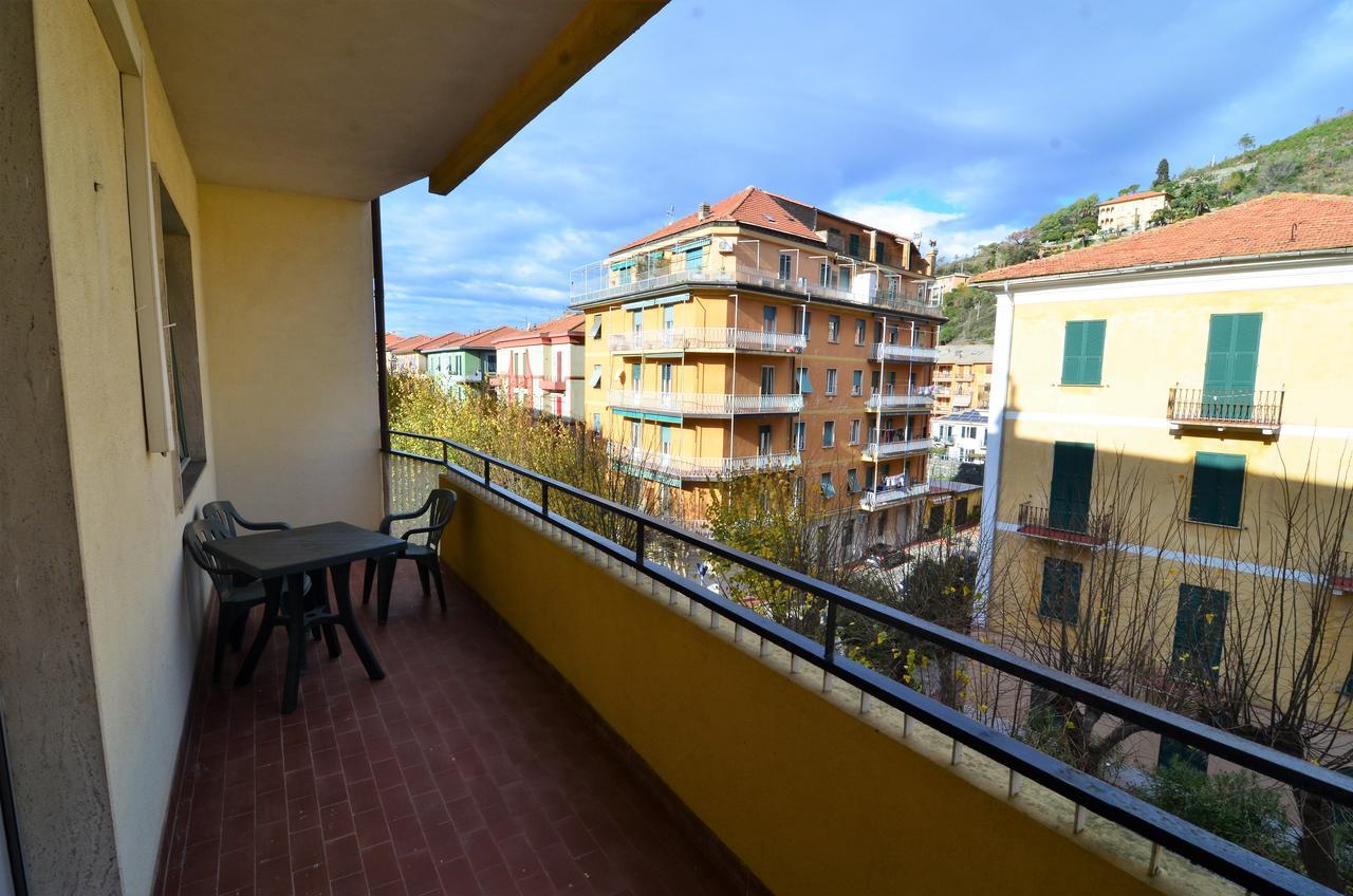 Elena Apartment เลวานโต ภายนอก รูปภาพ