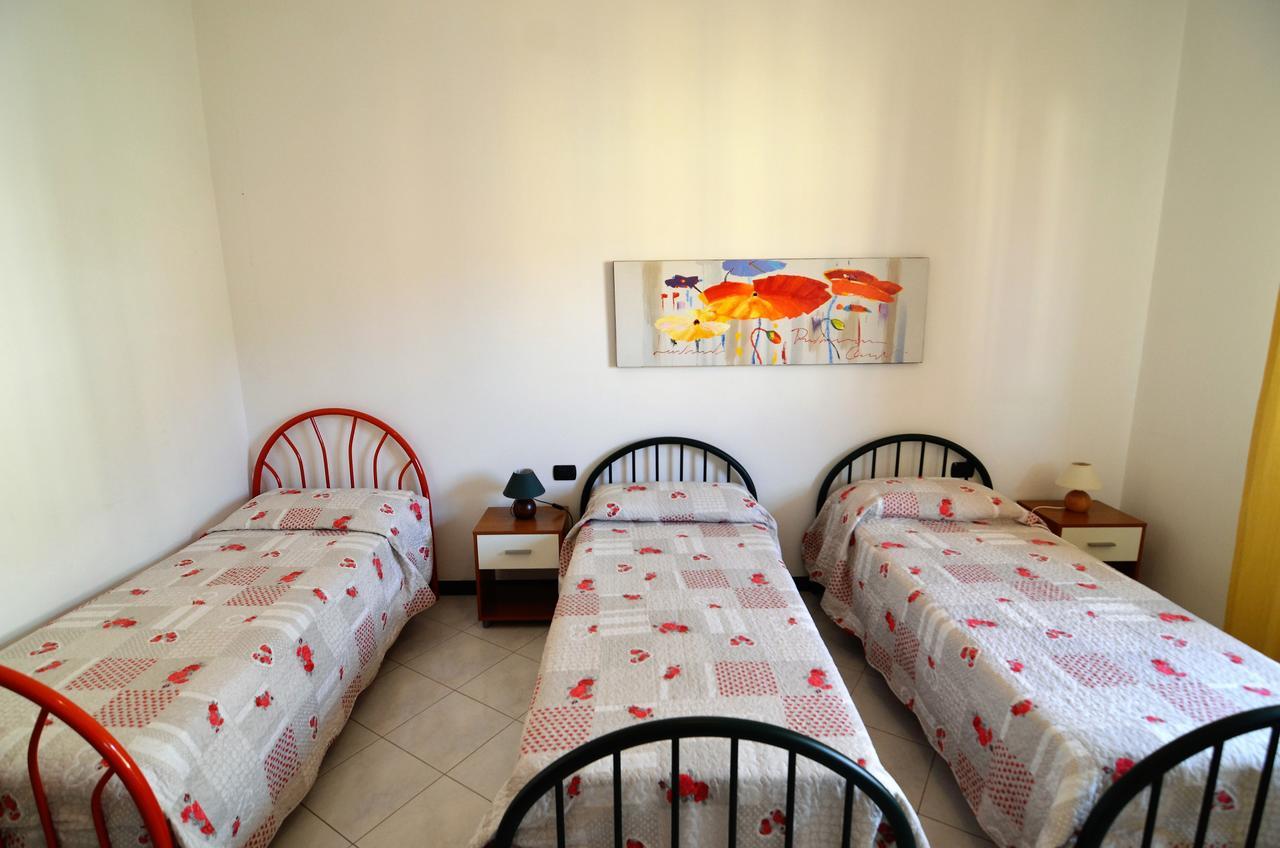 Elena Apartment เลวานโต ภายนอก รูปภาพ