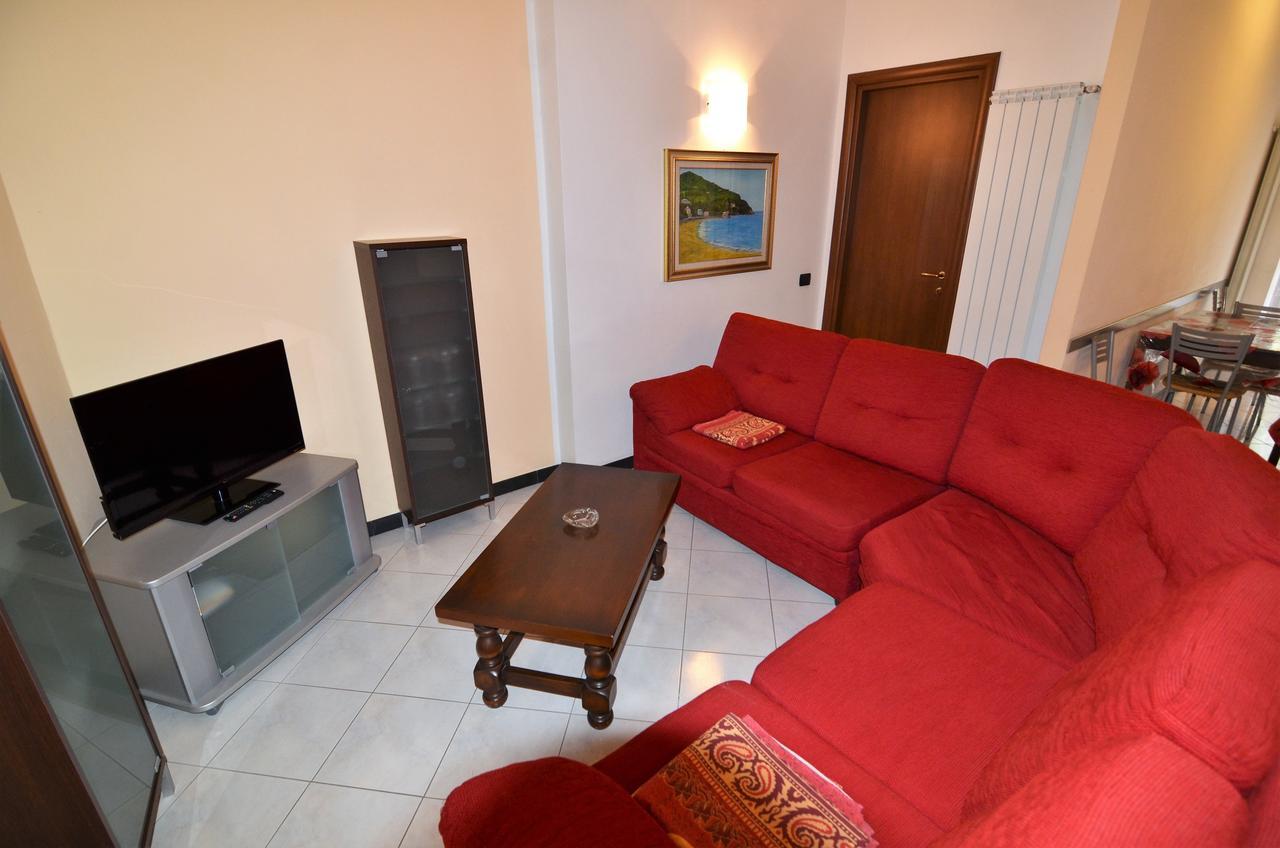 Elena Apartment เลวานโต ภายนอก รูปภาพ